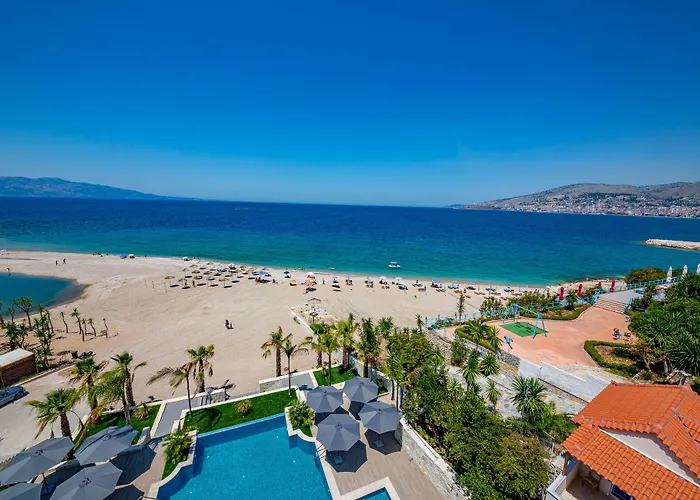 El Primero Hotel